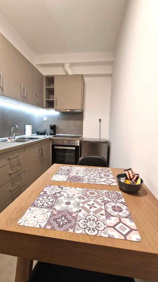 Apartamento Vv Cosy Host 2 Larissa Exterior foto