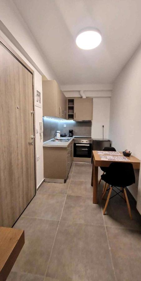 Apartamento Vv Cosy Host 2 Larissa Exterior foto
